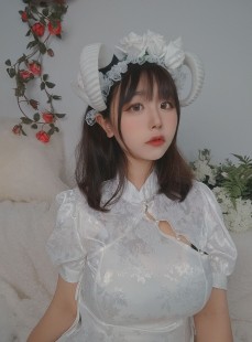  动漫博主穆零Mu0 - 自拍2