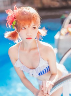  桜桃喵《炮姐COS》
