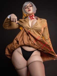 Uy Uy - Meiko-Prison School