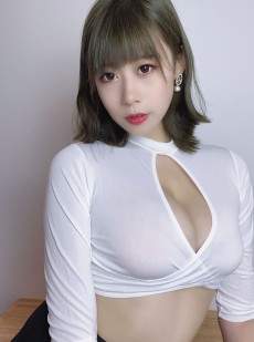 萌妹奈汐酱nice - 不务正业小秘书