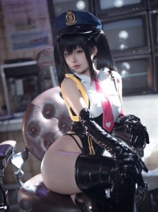 动漫博主蠢沫沫 - 沙希女警
