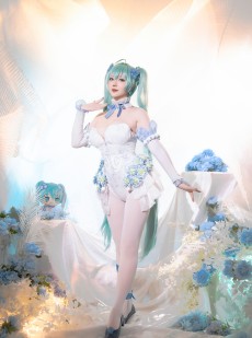 Coser小姐姐 星之迟迟 - 初音未来 粉蝶花精灵