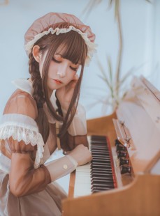  Coser衣衣 - 透明女仆