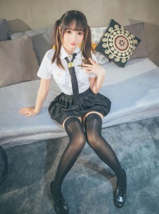  萝莉神楽板真冬 之お帰りなさい、指揮官