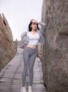 鱼子酱 魔力安全带写真