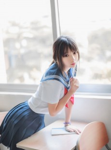  疯猫ss《同桌的水手服》