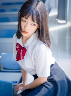 [兔玩映画] - 教室里的少女